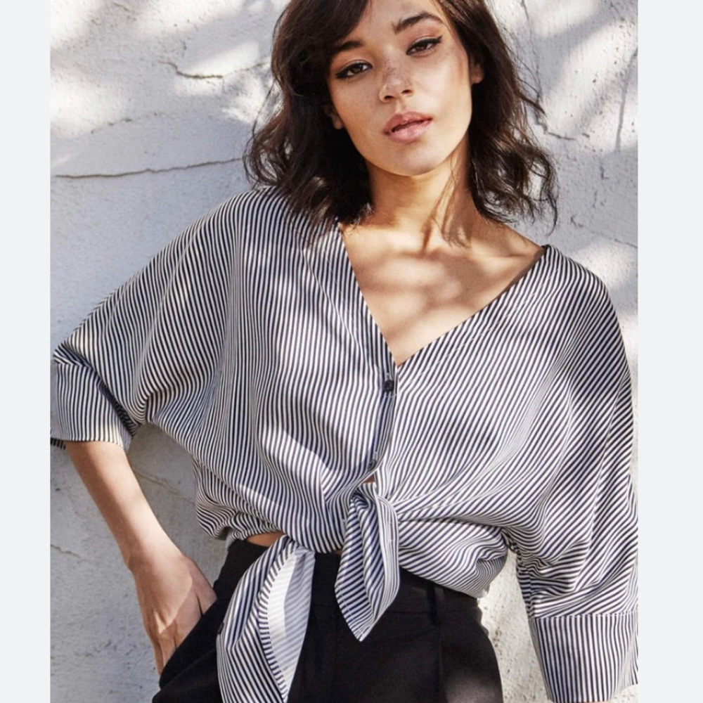 Vetta Capsule Girlfriend Striped Shirt